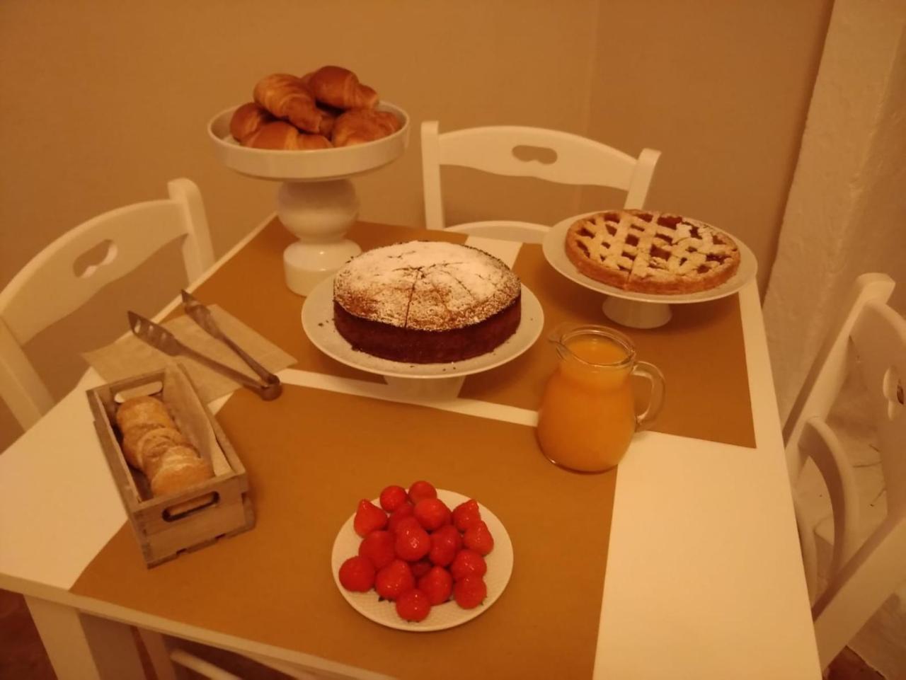 700Enolocanda Santa Giuletta Luaran gambar